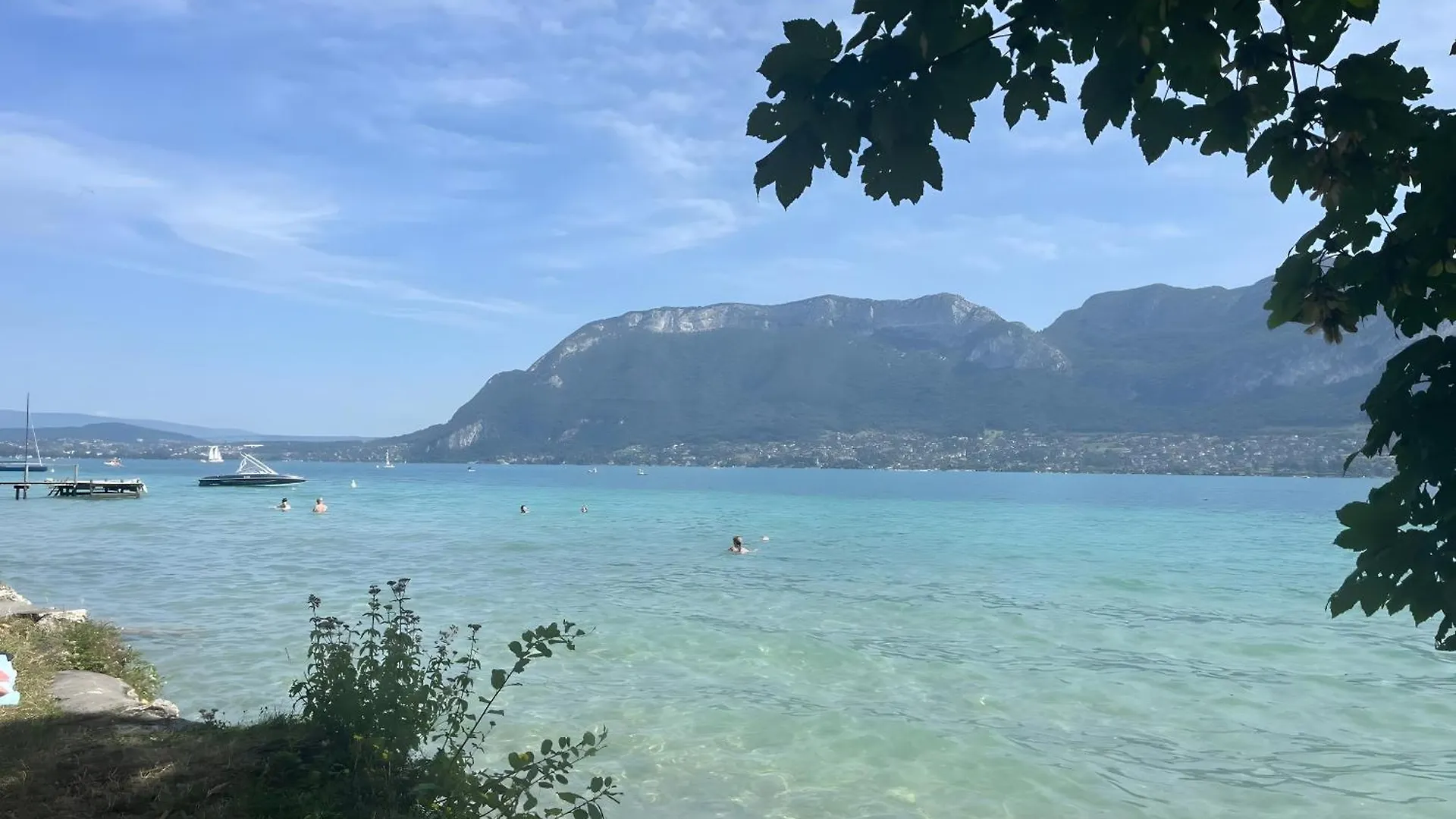 Appartement Lac D'annecy À Sevrier France